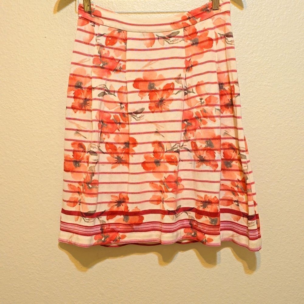 St john  sport vintage knit, floral skirt size 6